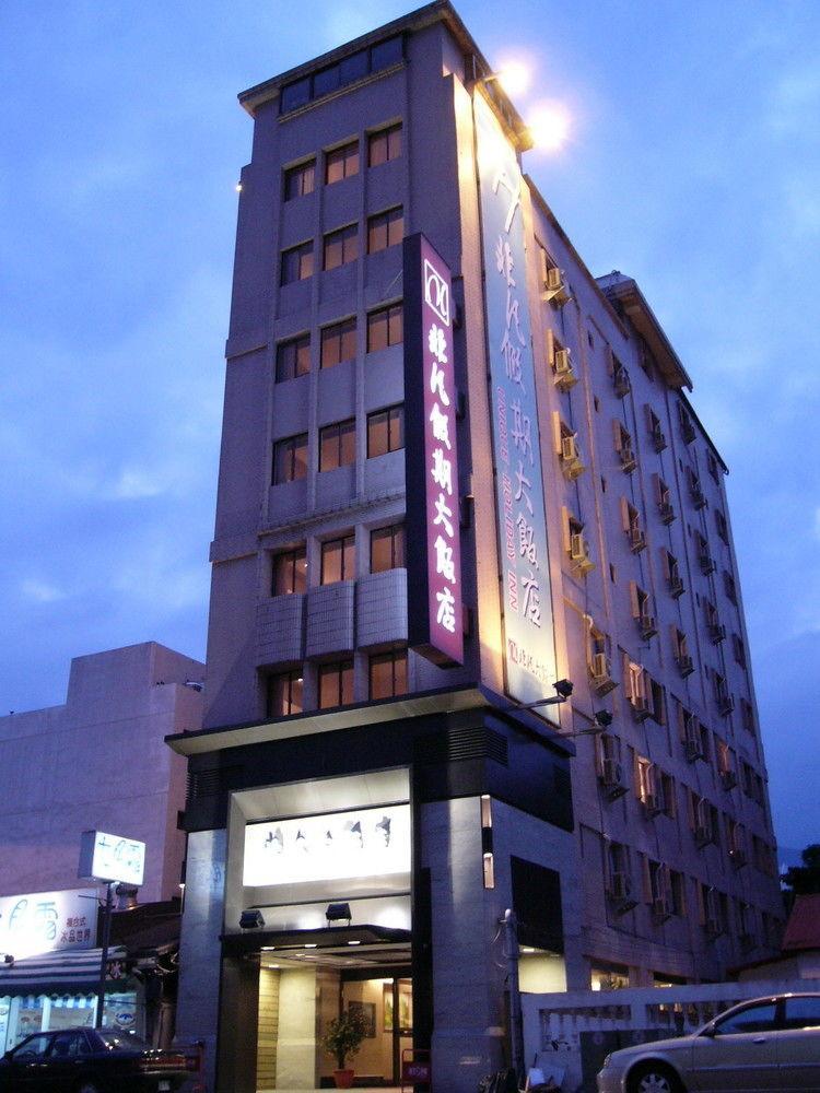 Unique Hotel Хуалянь Екстер'єр фото